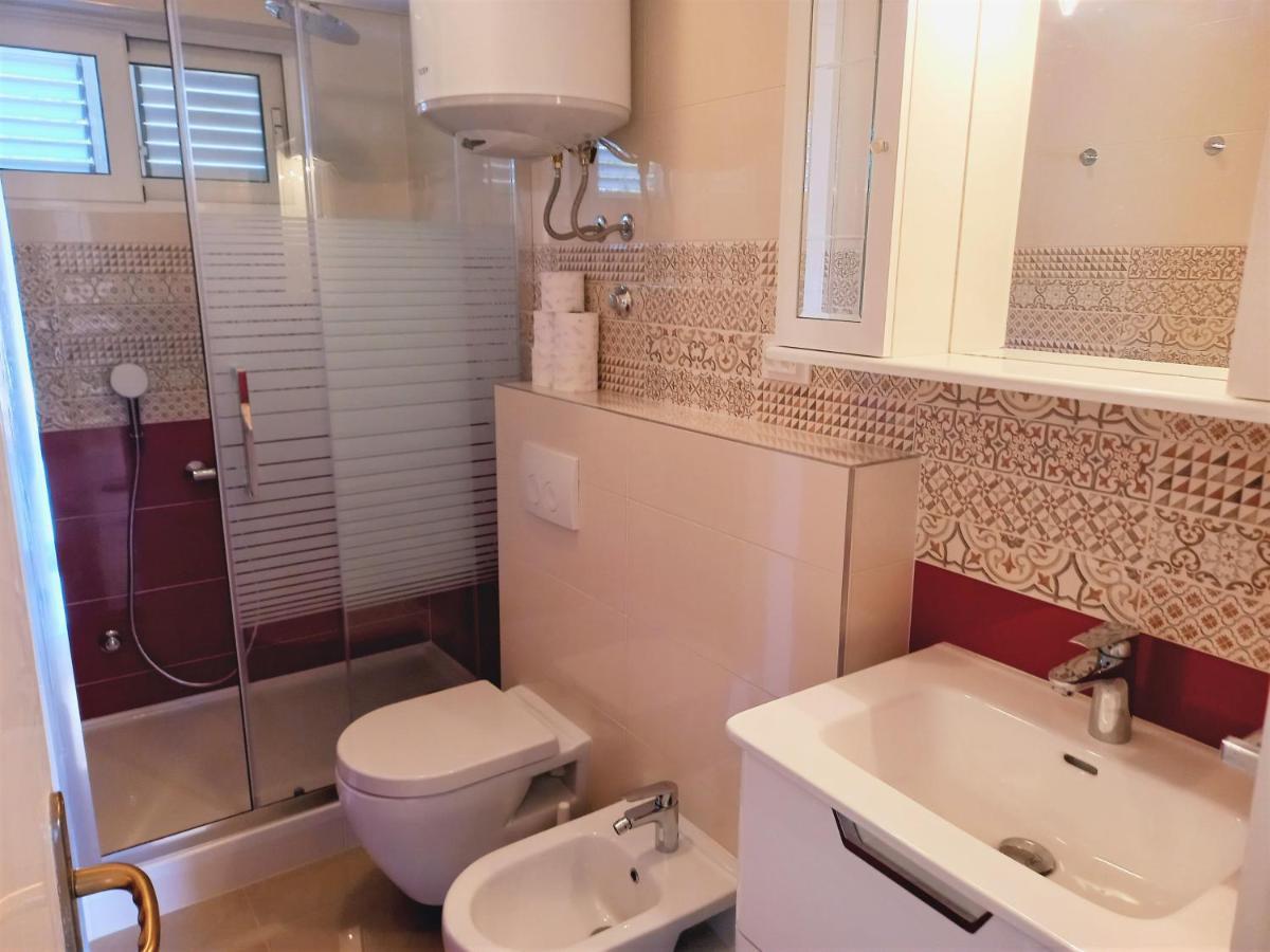 Apartments & Room Masa Стариград-Пакленица Екстериор снимка